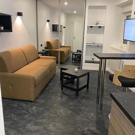 Studio En Hyper Centre De Dole Daire Dış mekan fotoğraf